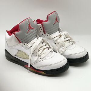 Air Jordan 5 Retro White Fire Red 440888 Unisex Lace Up Sneakers 2012 Sz Youth 7